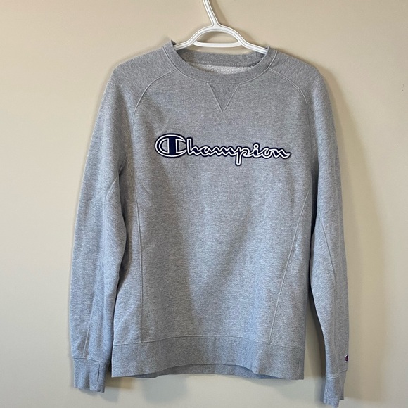 SOLD - Champion Crew Neck - Picture 1 of 2